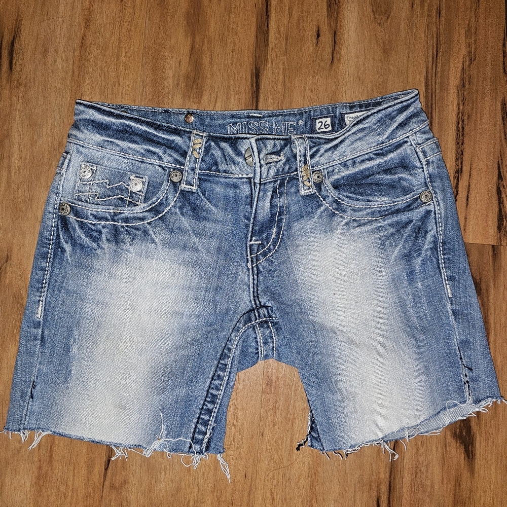 Miss me adorable one of a kind Bermuda shorts